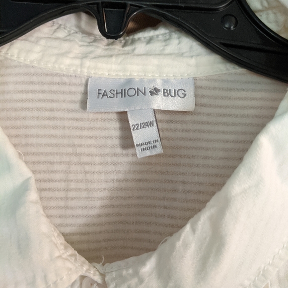 Long sleeve button front shirt - Picture 2 of 2